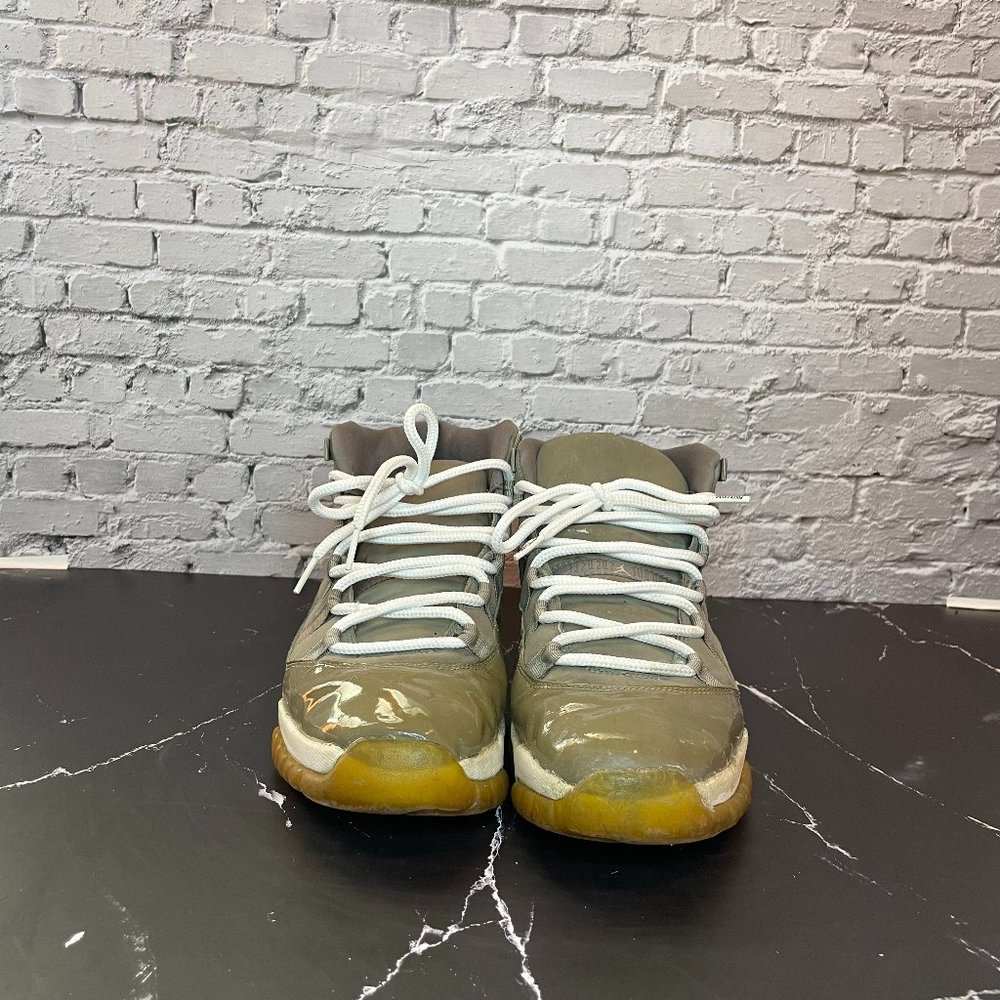 Size 9.5 - Air Jordan 11 Retro 'Cool Grey' (2001) - Project - 136046 011